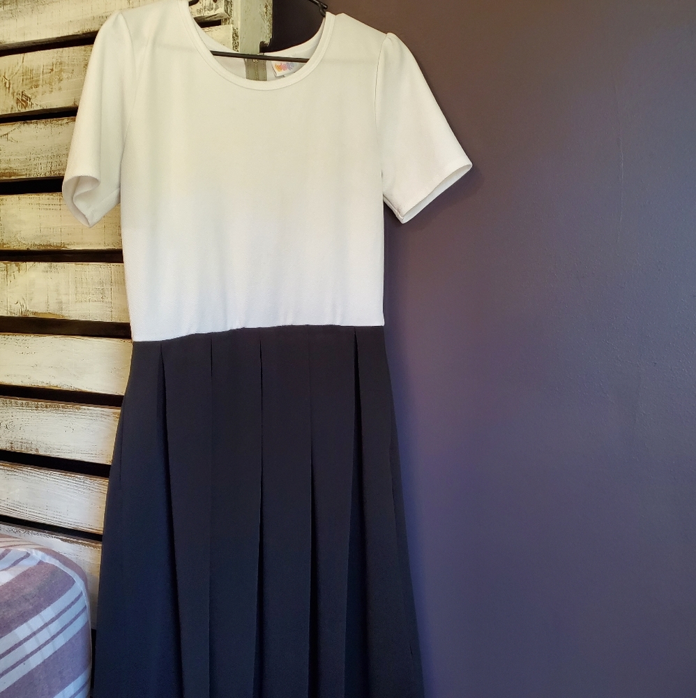 Lularoe Amelia Black & White Dress